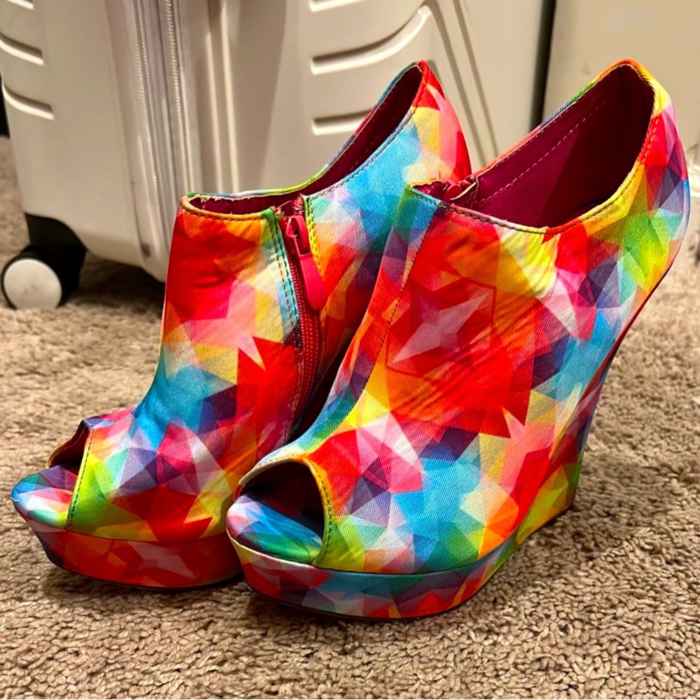 Retro platform wedges